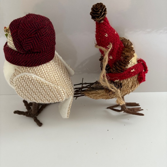 Festive Winter Red and White Bird Decor Set - Picture 5 of 8